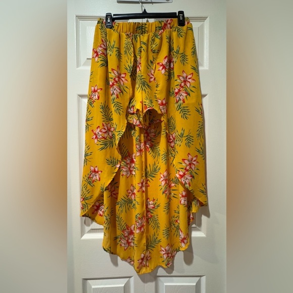 IRIS Floral Yellow Dress outfit w shorts and crop top. Size XL - Picture 2 of 16